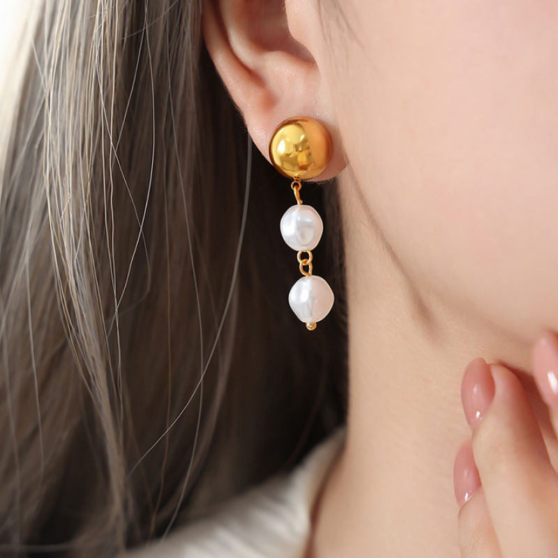 Double-pearl Spherical Earrings